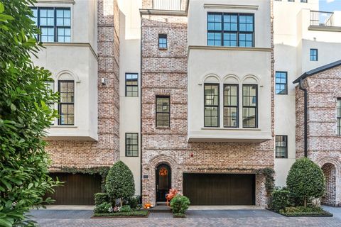 Tiny photo for 1306 Castle Court #A, Houston, TX 77006 (MLS # 30181302)