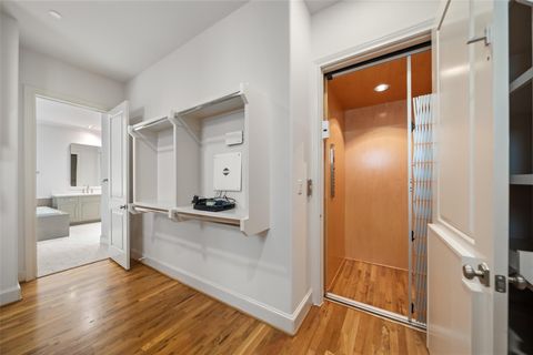 Tiny photo for 1306 Castle Court #A, Houston, TX 77006 (MLS # 30181302)