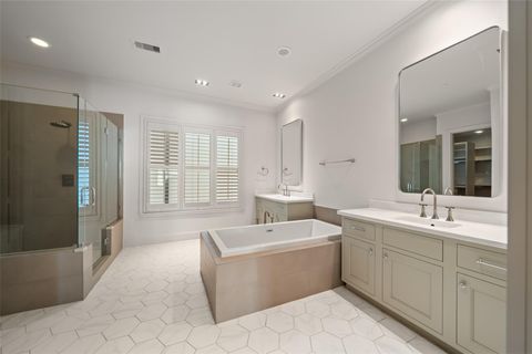 Tiny photo for 1306 Castle Court #A, Houston, TX 77006 (MLS # 30181302)