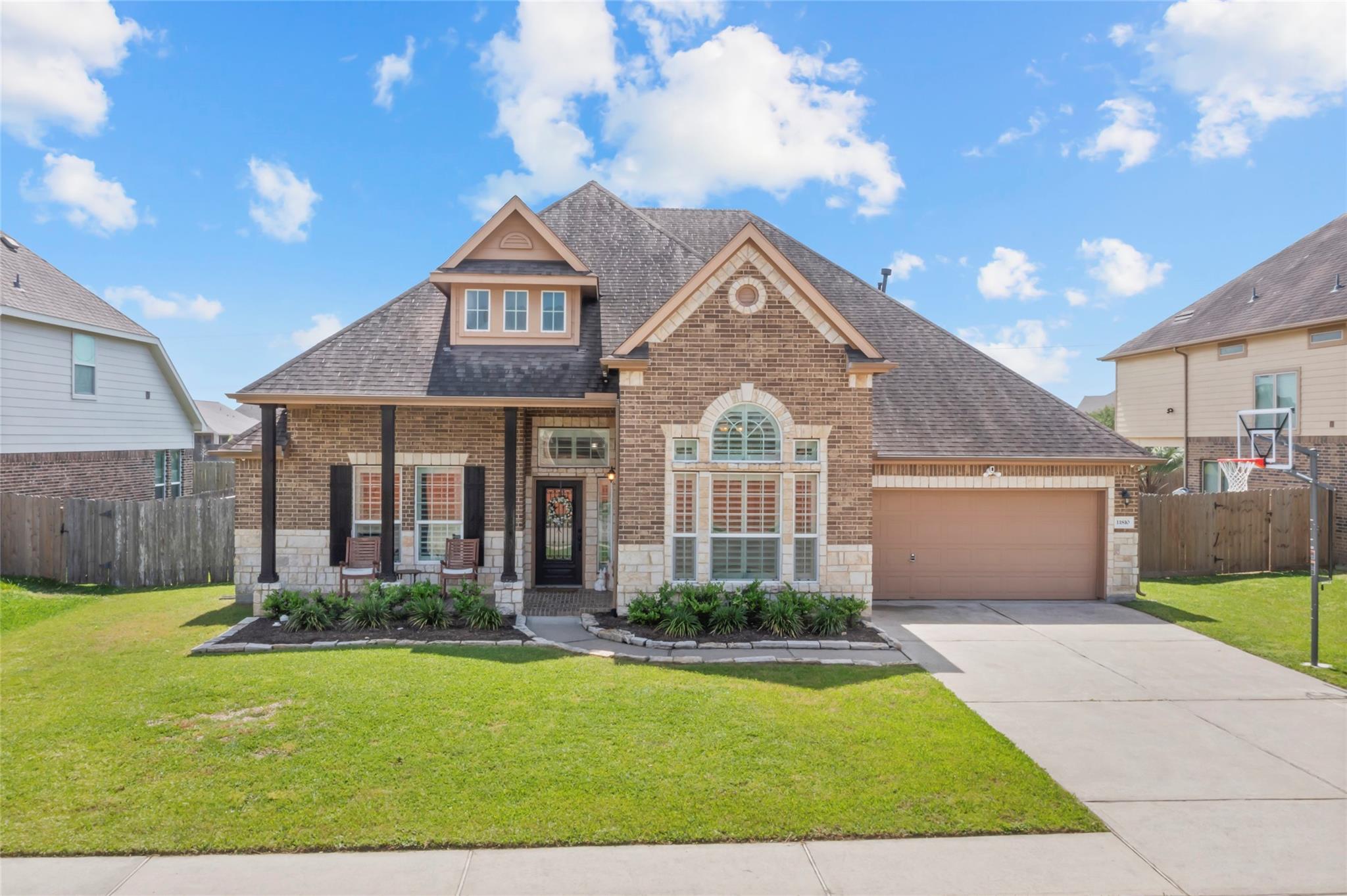 11810 Pearl Lane
