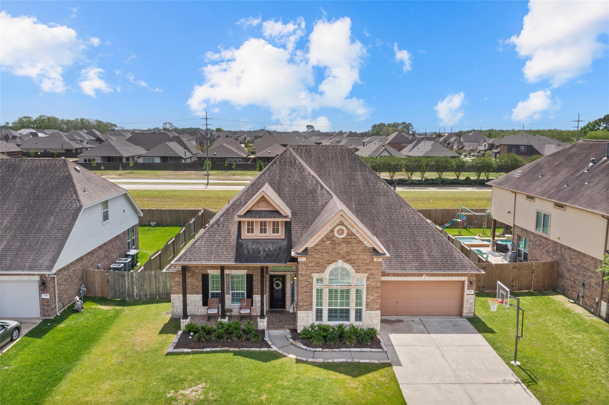 11810 Pearl Lane