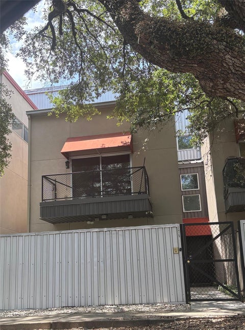 Photo of 2429 Wentworth Street, Houston, TX 77004 (MLS # 83042897)