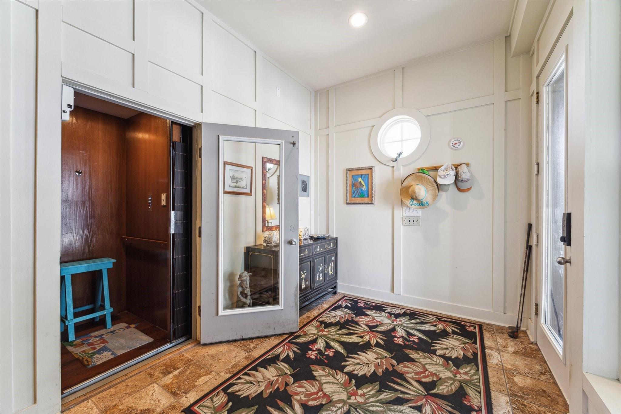 1 Blue Heron Cir Drive