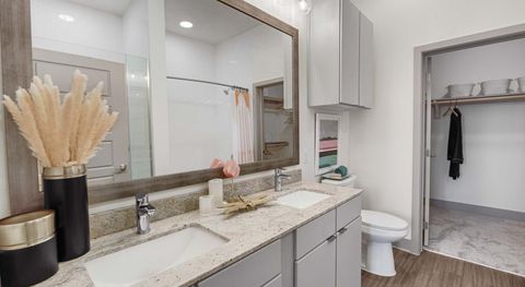 Photo of 9330 Main Street #270, Houston, TX 77025 (MLS # 34127545) Photo of 9330 Main Street #270, Houston, TX 77025 (MLS # 34127545)