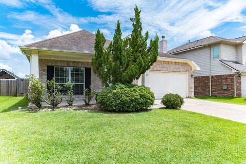 Photo of 5431 Harbor Mist, Baytown, TX 77521 (MLS # 55485614)