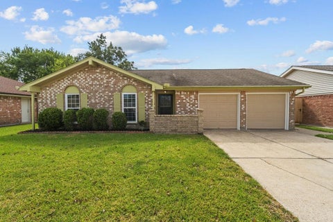 Photo of 2813 33rd Avenue N, Texas City, TX 77590 (MLS # 19604128)