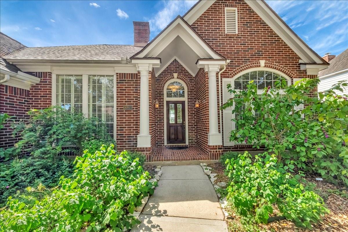 16815 Middle Forest Drive