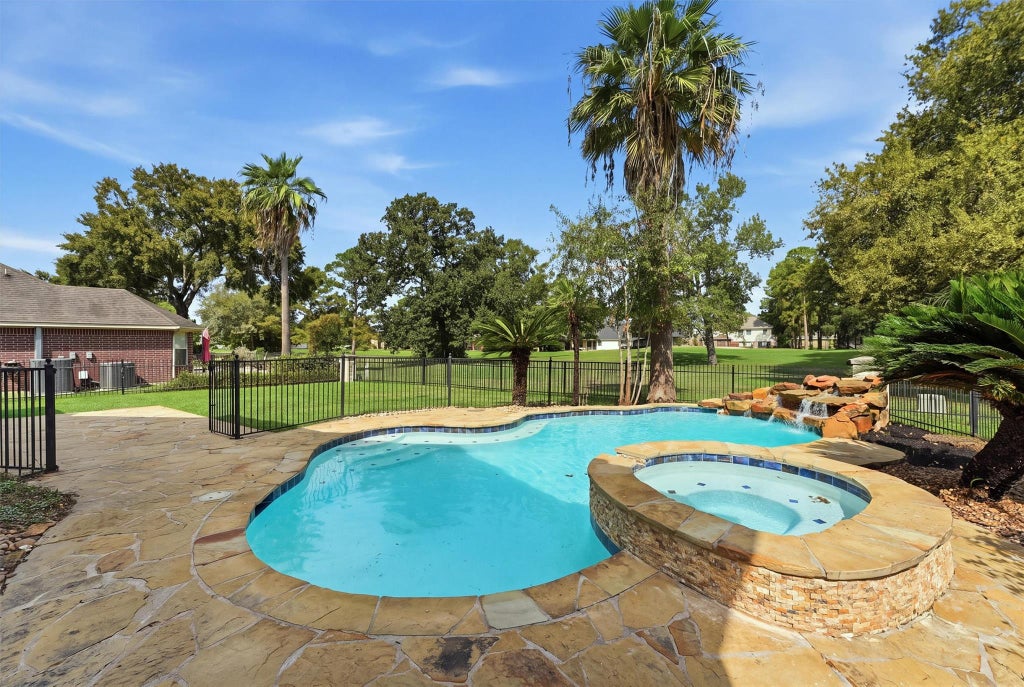 Photo of 8407 Malardcrest Dr DR, Humble, TX 77346 (MLS # 92480815)