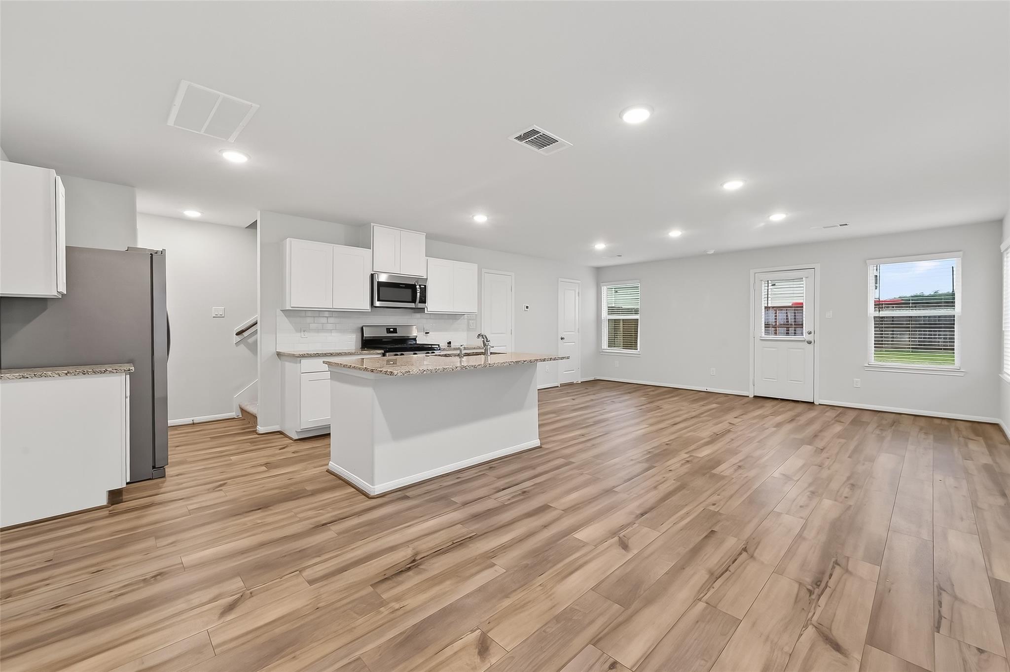 5263 Shallowhurst Lane