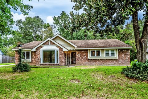 206 Hickory Ridge Drive Shenandoah TX 77381