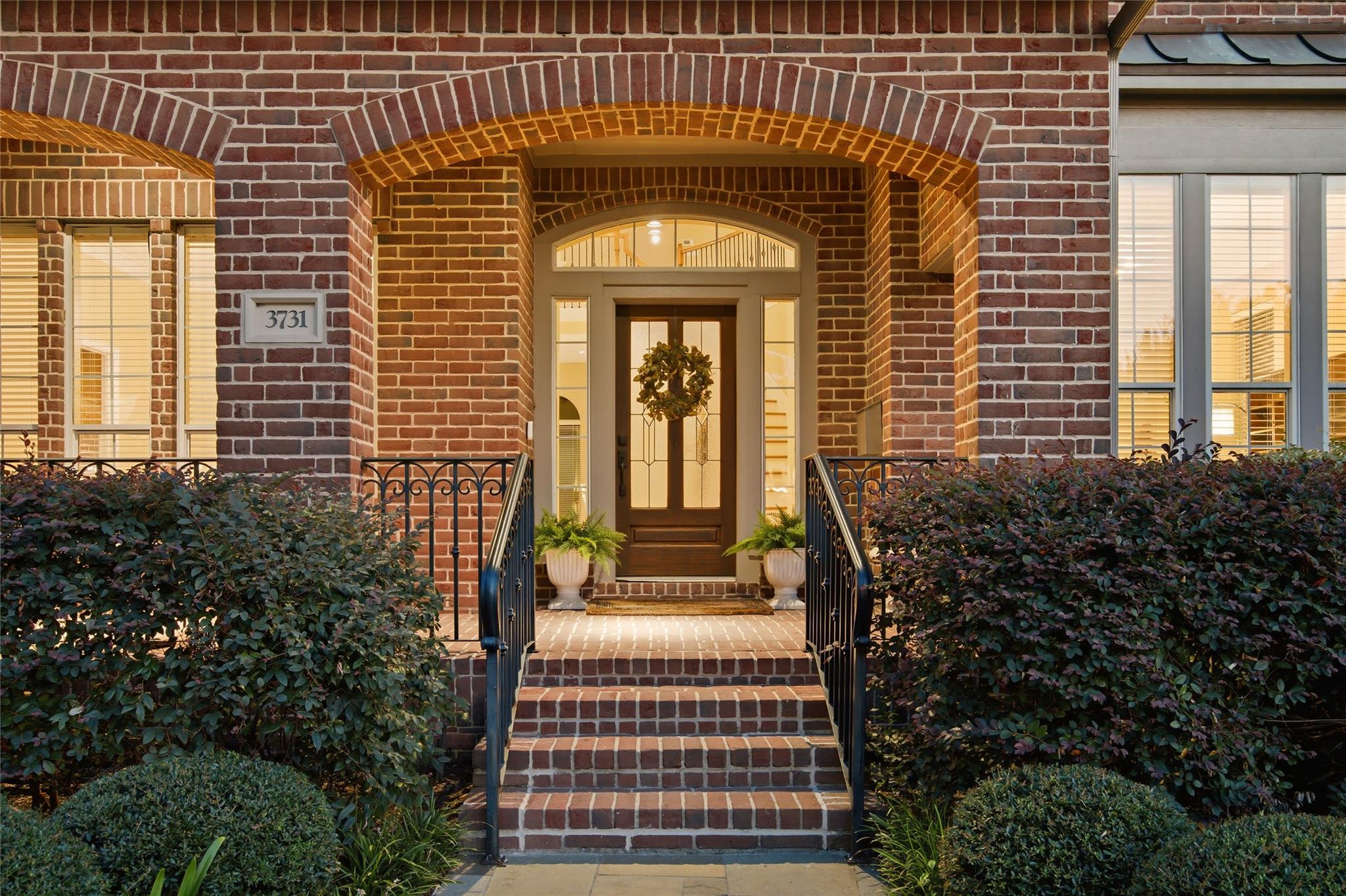 3731 Linkview Drive