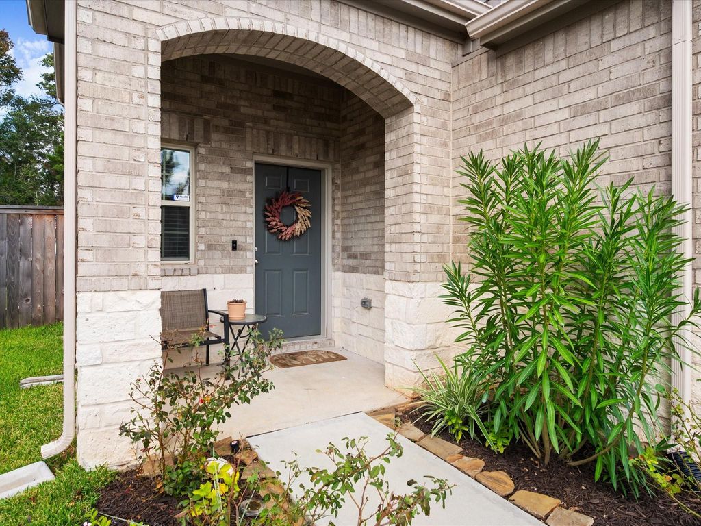 Photo of 301 Maple Bark Trail, Willis, TX 77378 (MLS # 93081058)