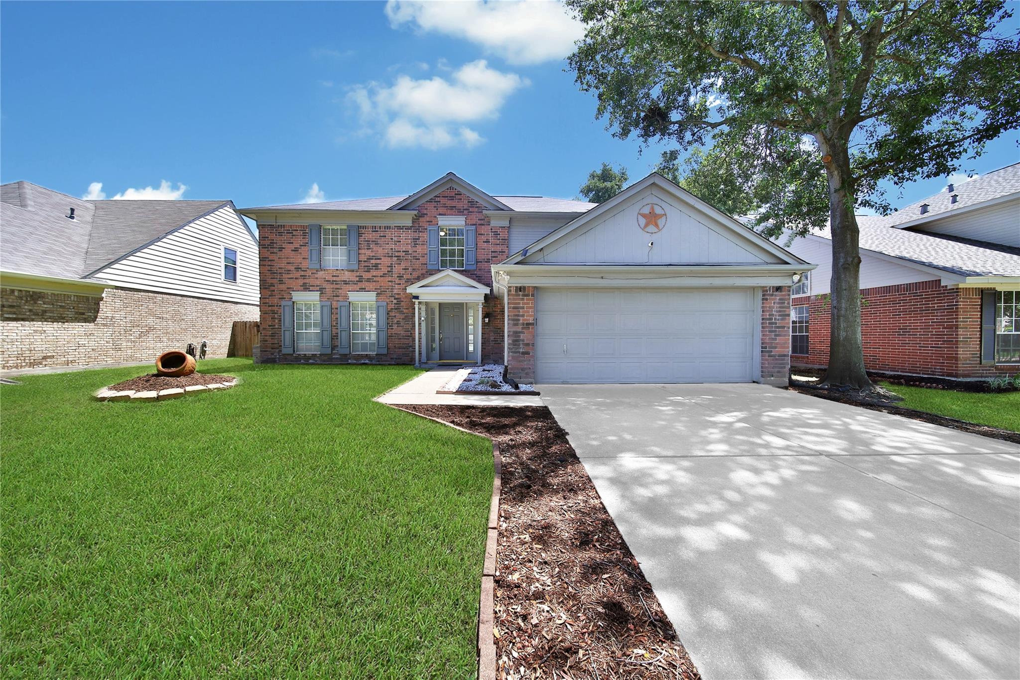 1023 Long Prairie Drive