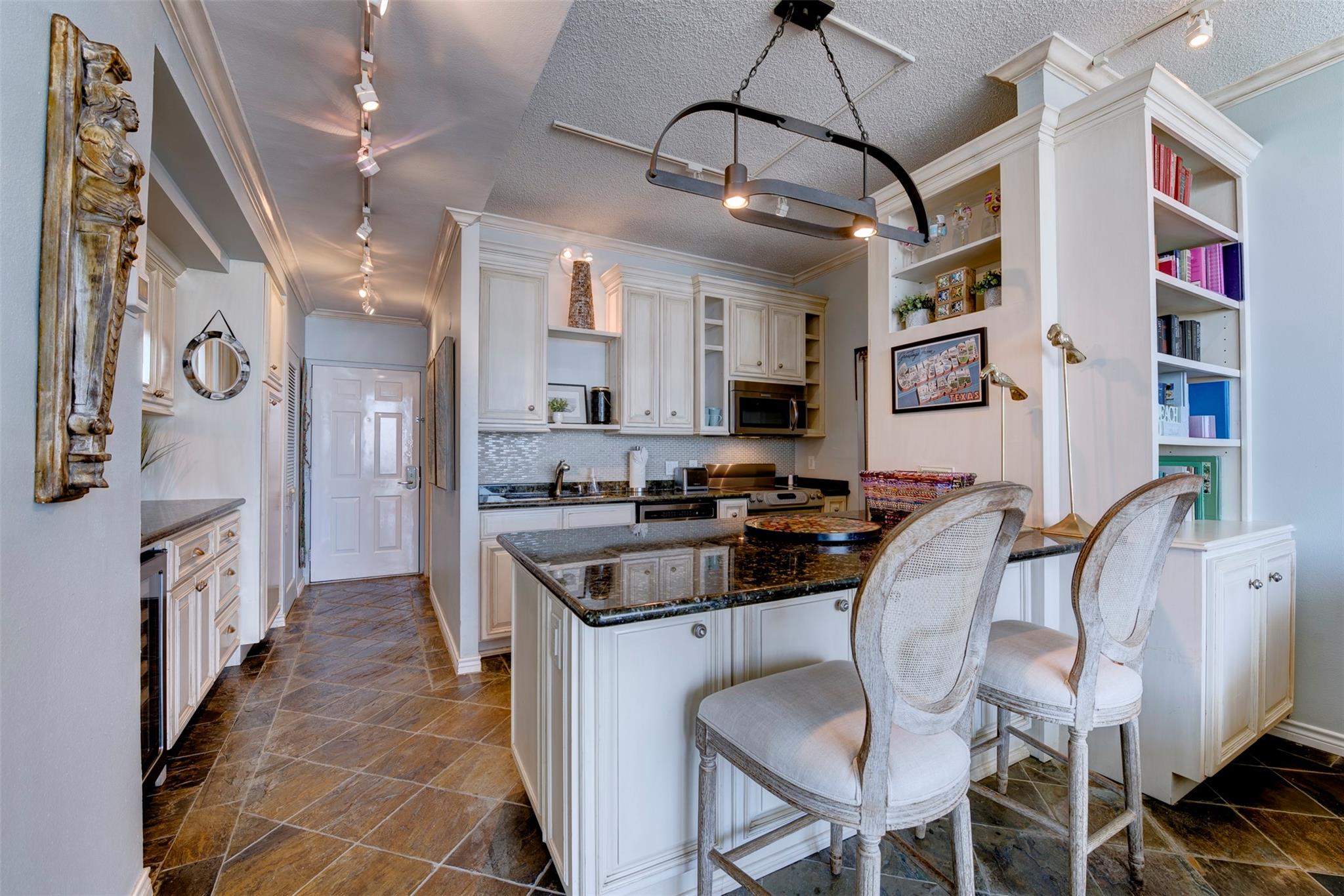 1401 E Beach Drive 1207