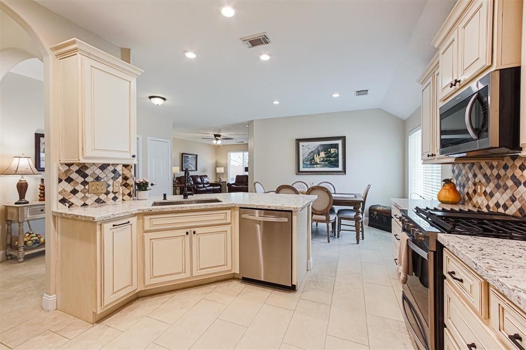 3034 Glenthorpe Lane