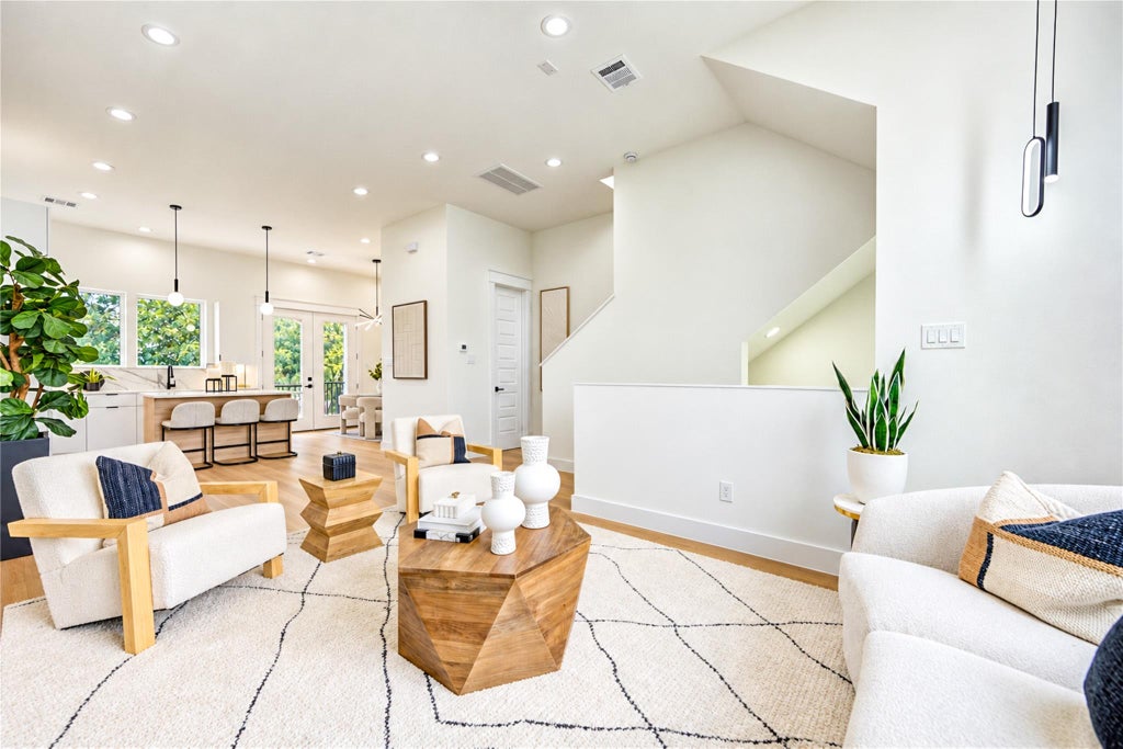 Photo of 6633 Katarani Drive, Houston, TX 77091 (MLS # 12503433)