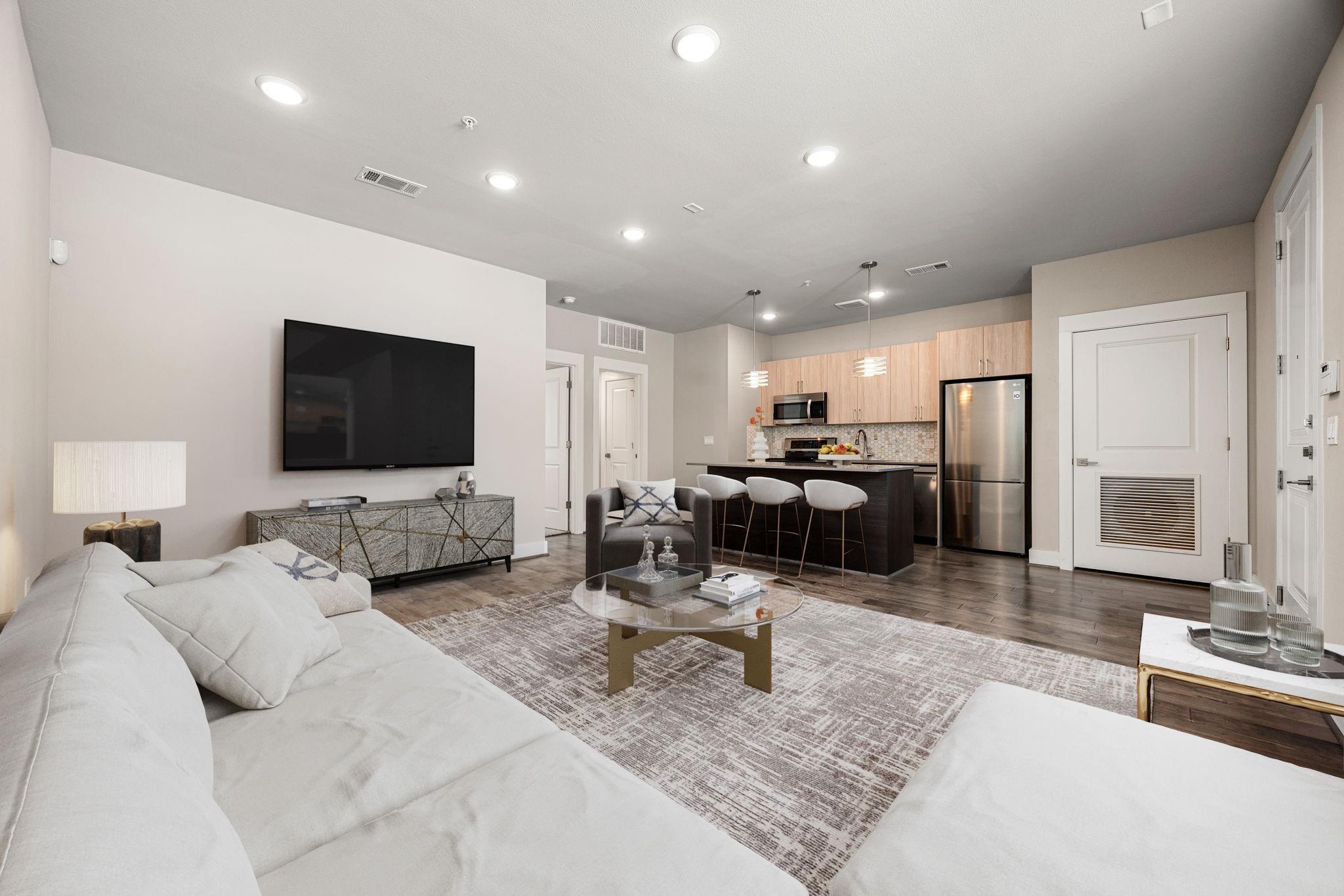 4819 Caroline Street 103