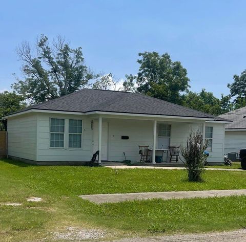Photo of 1626 14th St St, Port Arthur, TX 77640 (MLS # 72129220)