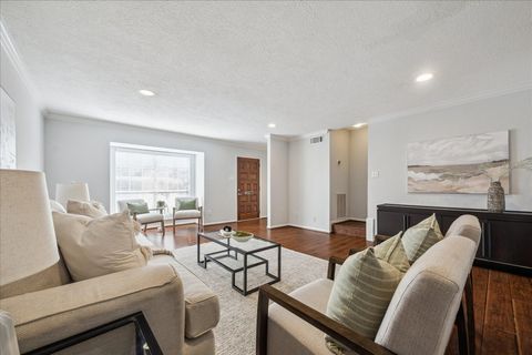 Tiny photo for 6462 Burgoyne Road Rd, Houston, TX 77057 (MLS # 60178878)