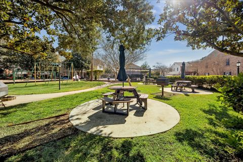 Tiny photo for 6462 Burgoyne Road Rd, Houston, TX 77057 (MLS # 60178878)