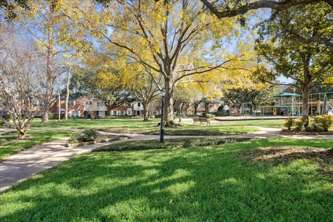 Tiny photo for 6462 Burgoyne Road Rd, Houston, TX 77057 (MLS # 60178878)