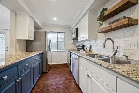 Tiny photo for 6462 Burgoyne Road Rd, Houston, TX 77057 (MLS # 60178878)