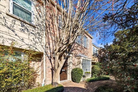 Photo of 6462 Burgoyne Road Rd, Houston, TX 77057 (MLS # 60178878)