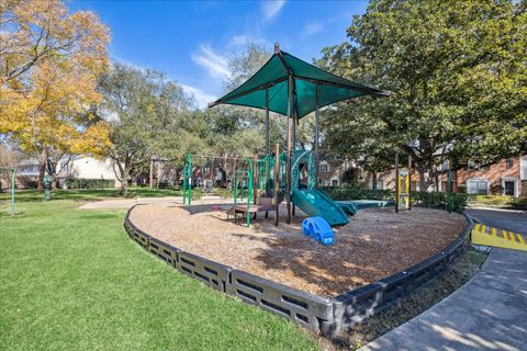 Tiny photo for 6462 Burgoyne Road Rd, Houston, TX 77057 (MLS # 60178878)