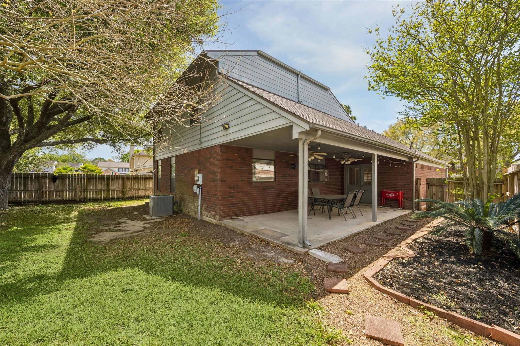 6915 Redwood Falls Drive