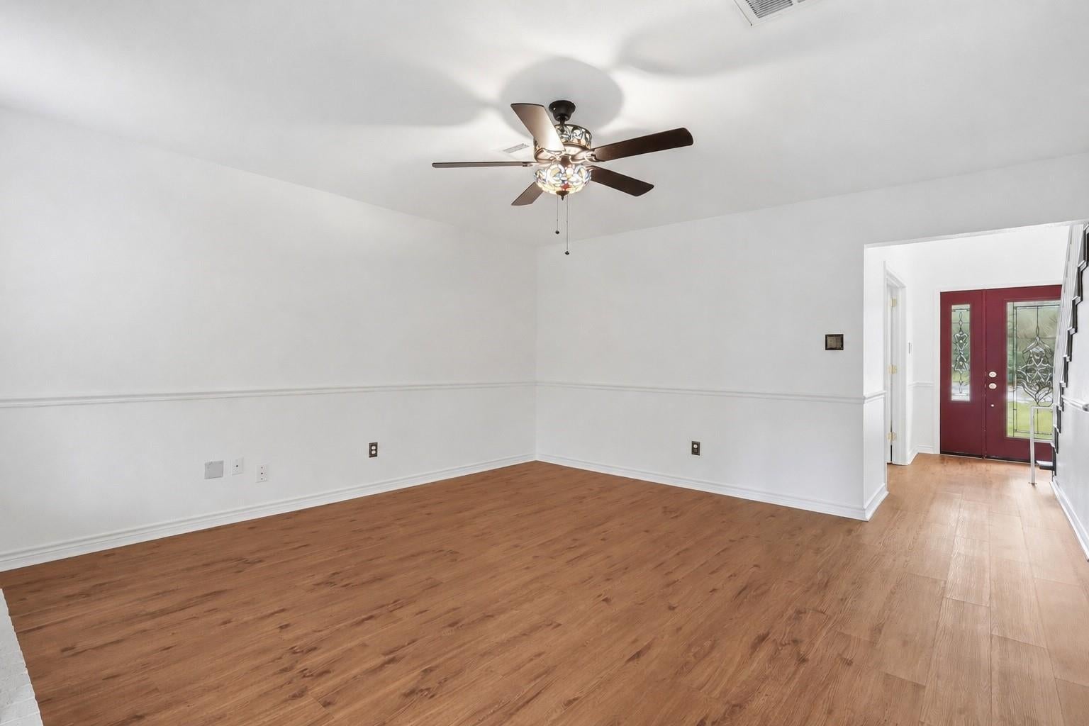 10 E Broken Oak Court