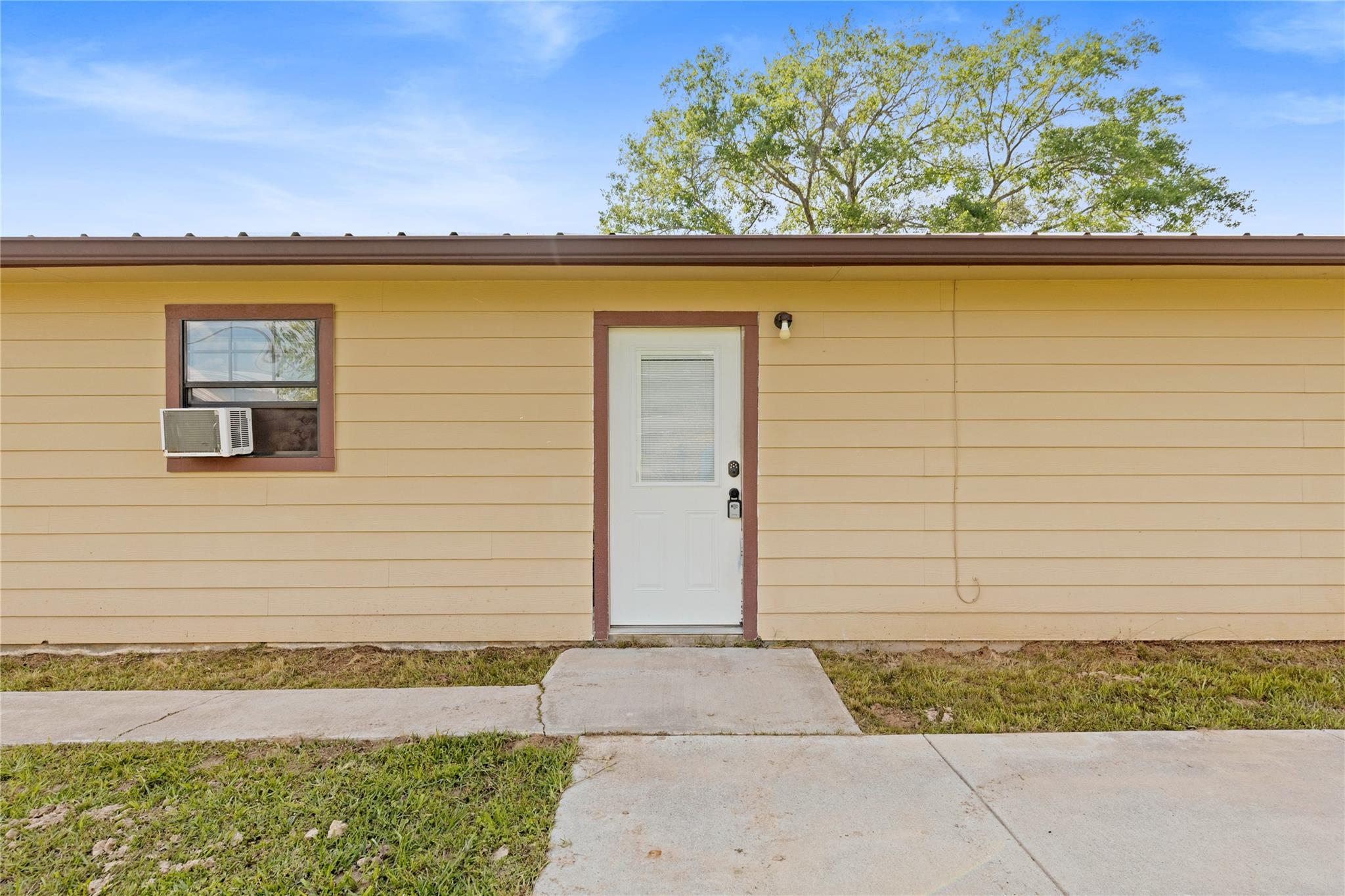 22360 Highway 321