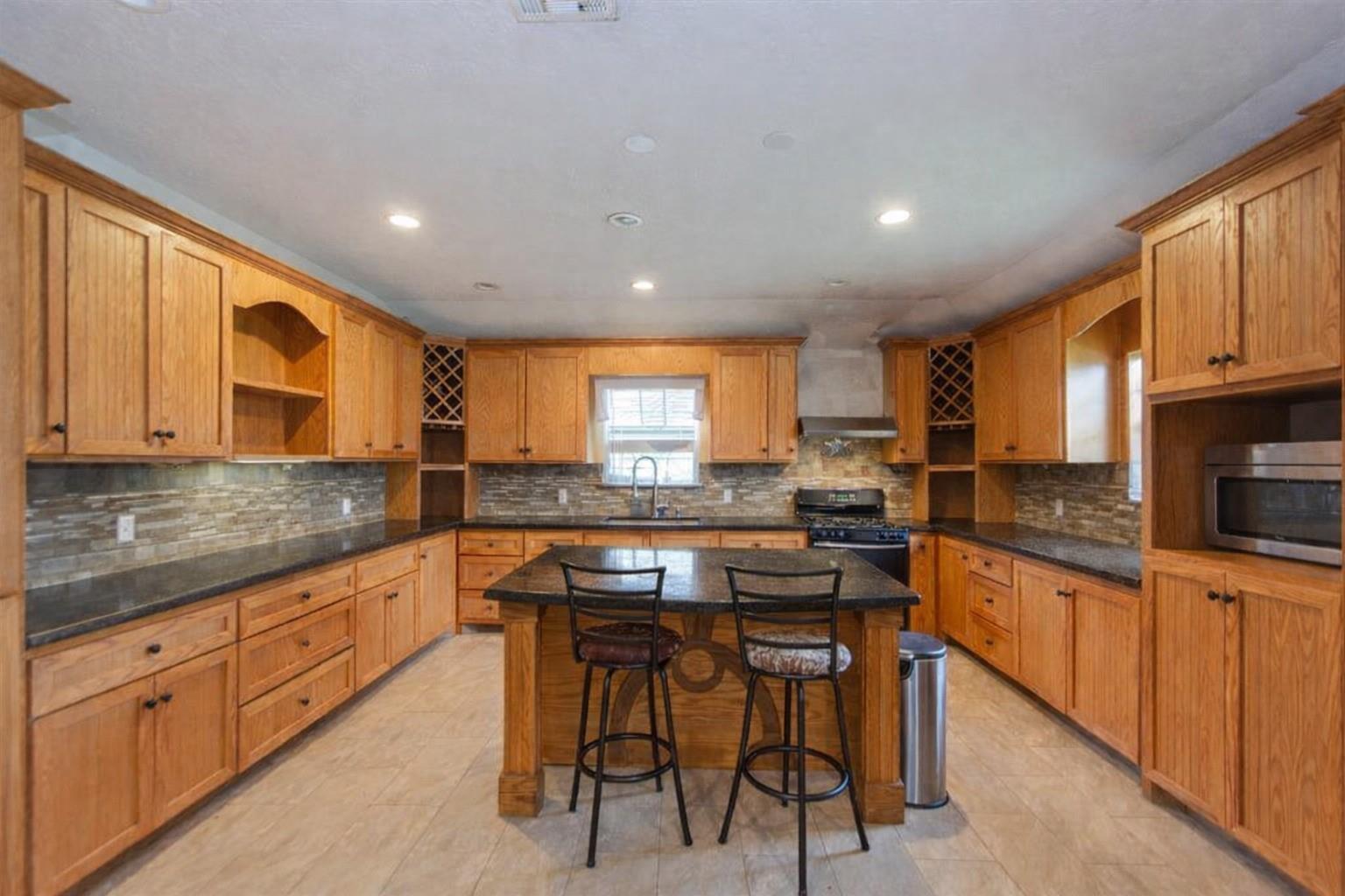 17383 Old Highway 105 E