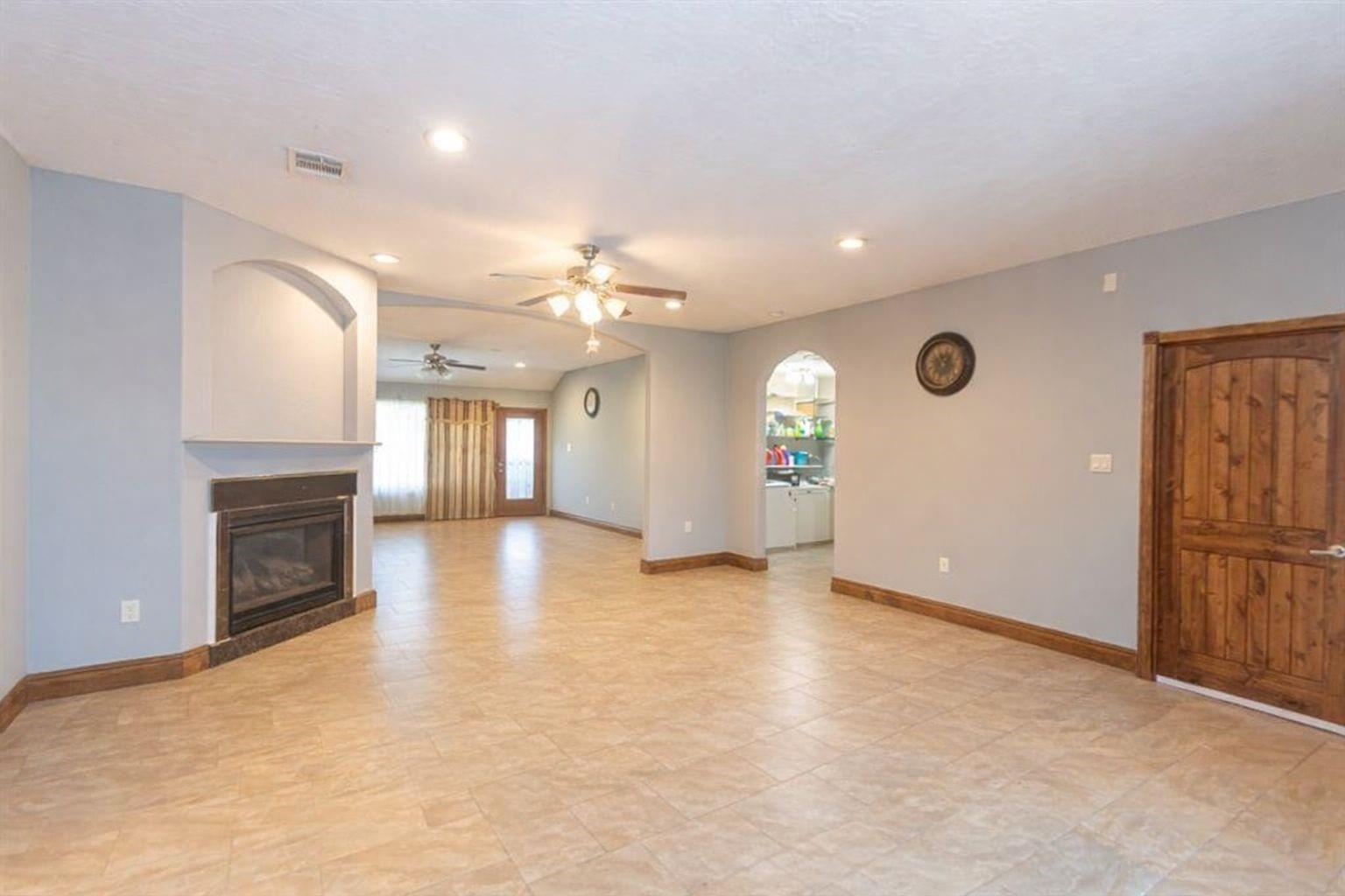 17383 Old Highway 105 E