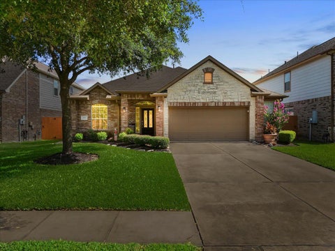 Homes For Sale - 2875 Torano Circle<br/> League City, TX 77573