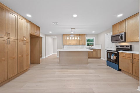 Photo of 1341 Conrad Sauer Drive, Houston, TX 77043 (MLS # 30577786)