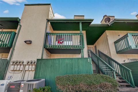 1516 Bay Area Boulevard P10 Houston TX 77058