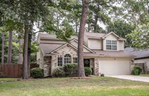 Photo of 36 Fallenstone Drive, The Woodlands, TX 77381 (MLS # 91017694)