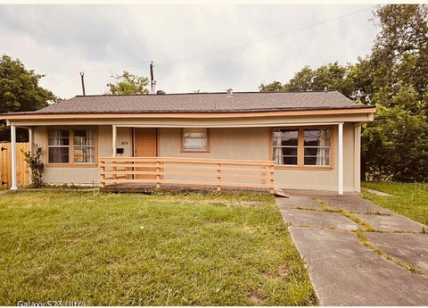 Photo of 3026 Airport Boulevard, Houston, TX 77051 (MLS # 37617527)