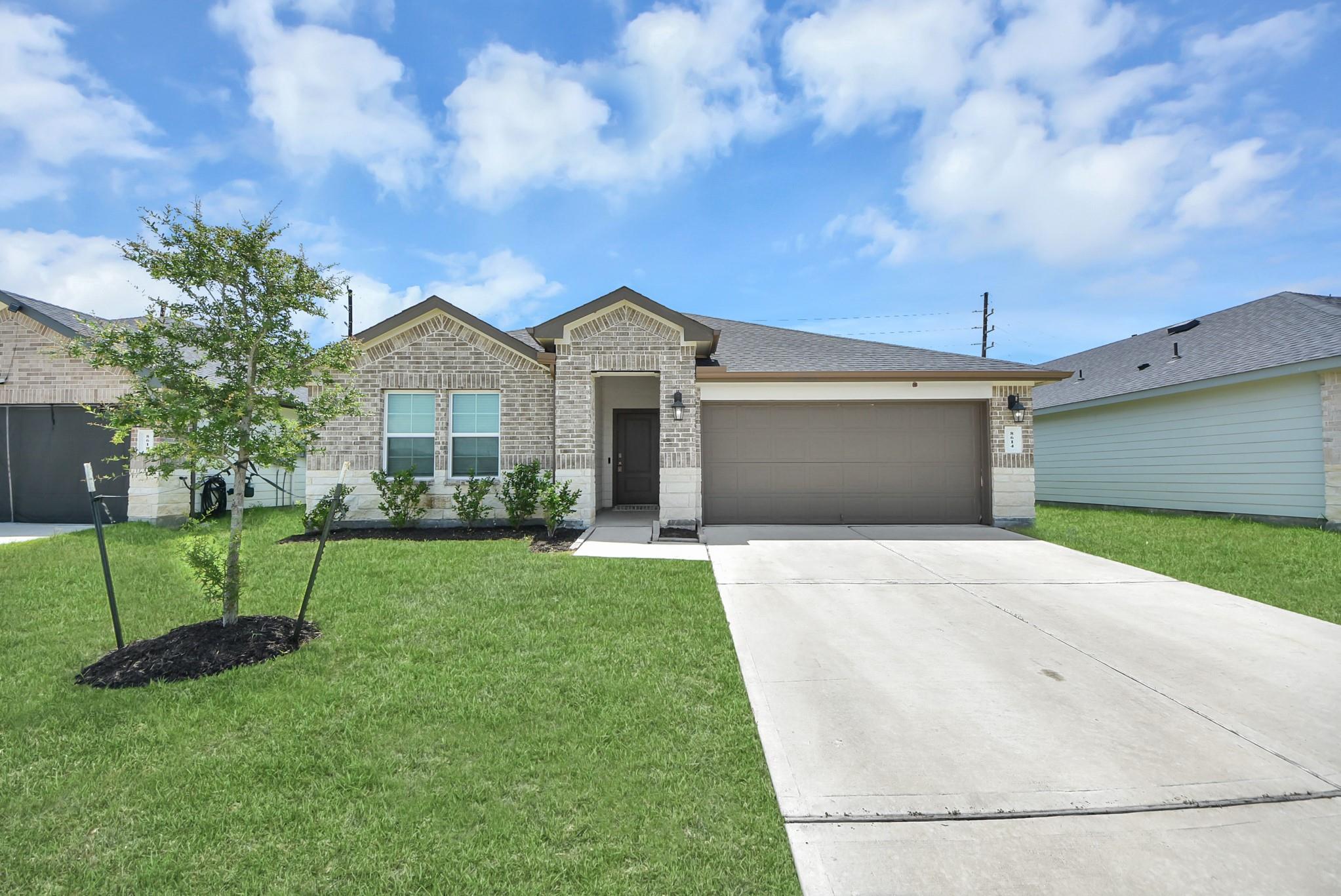 8614 Shumard Oak Drive