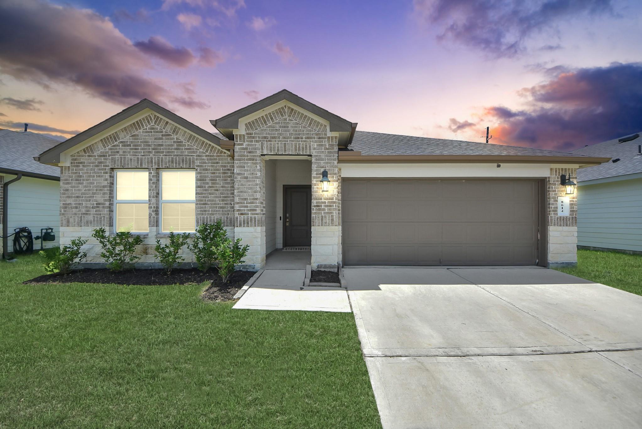 8614 Shumard Oak Drive