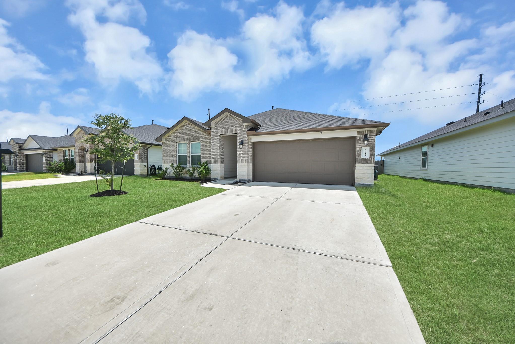 8614 Shumard Oak Drive