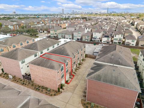 Tiny photo for 8715 Meadowcroft Drive #1102, Houston, TX 77063 (MLS # 13417347)