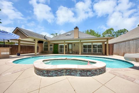 Photo of 1510 Almond Brook Lane, Houston, TX 77062 (MLS # 48845806)