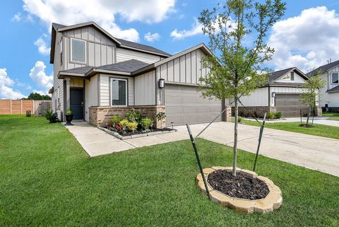 Photo of 18006 Whitetail Run Lane, Cypress, TX 77433 (MLS # 39844235)