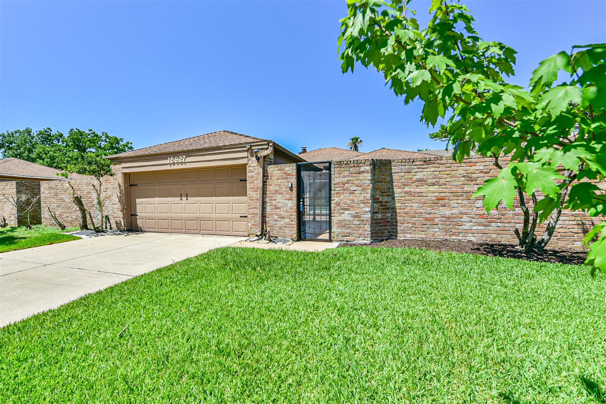 16927 Amidon Drive