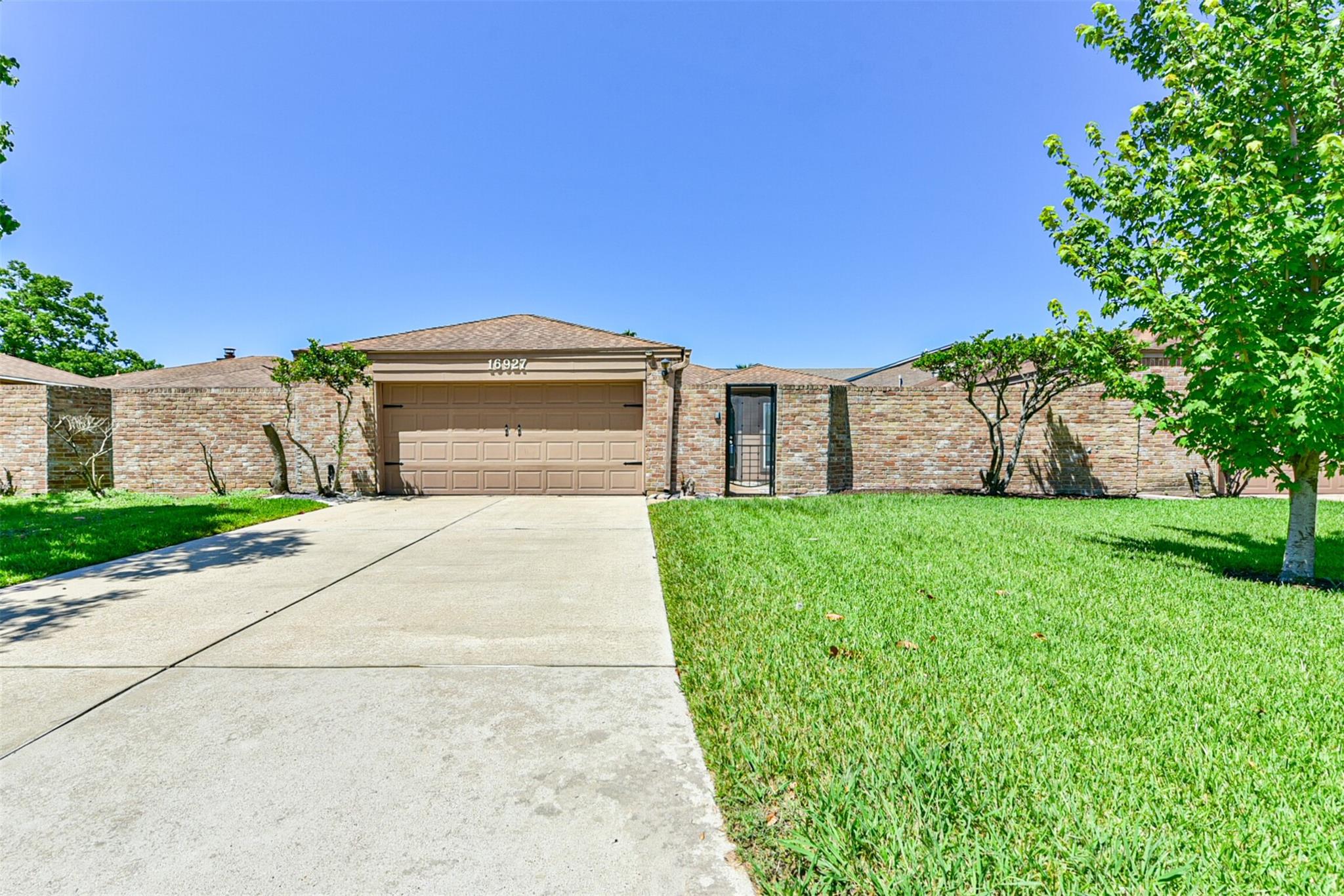 16927 Amidon Drive