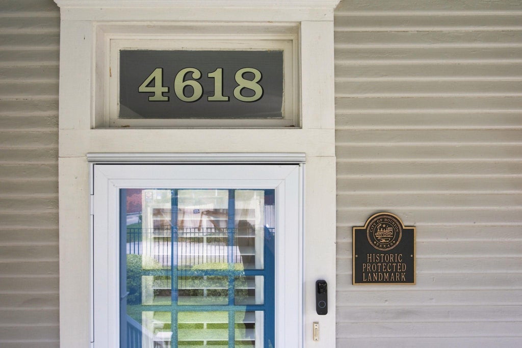 Photo of 4618 Mcewen Street, Houston, TX 77009 (MLS # 57111739)