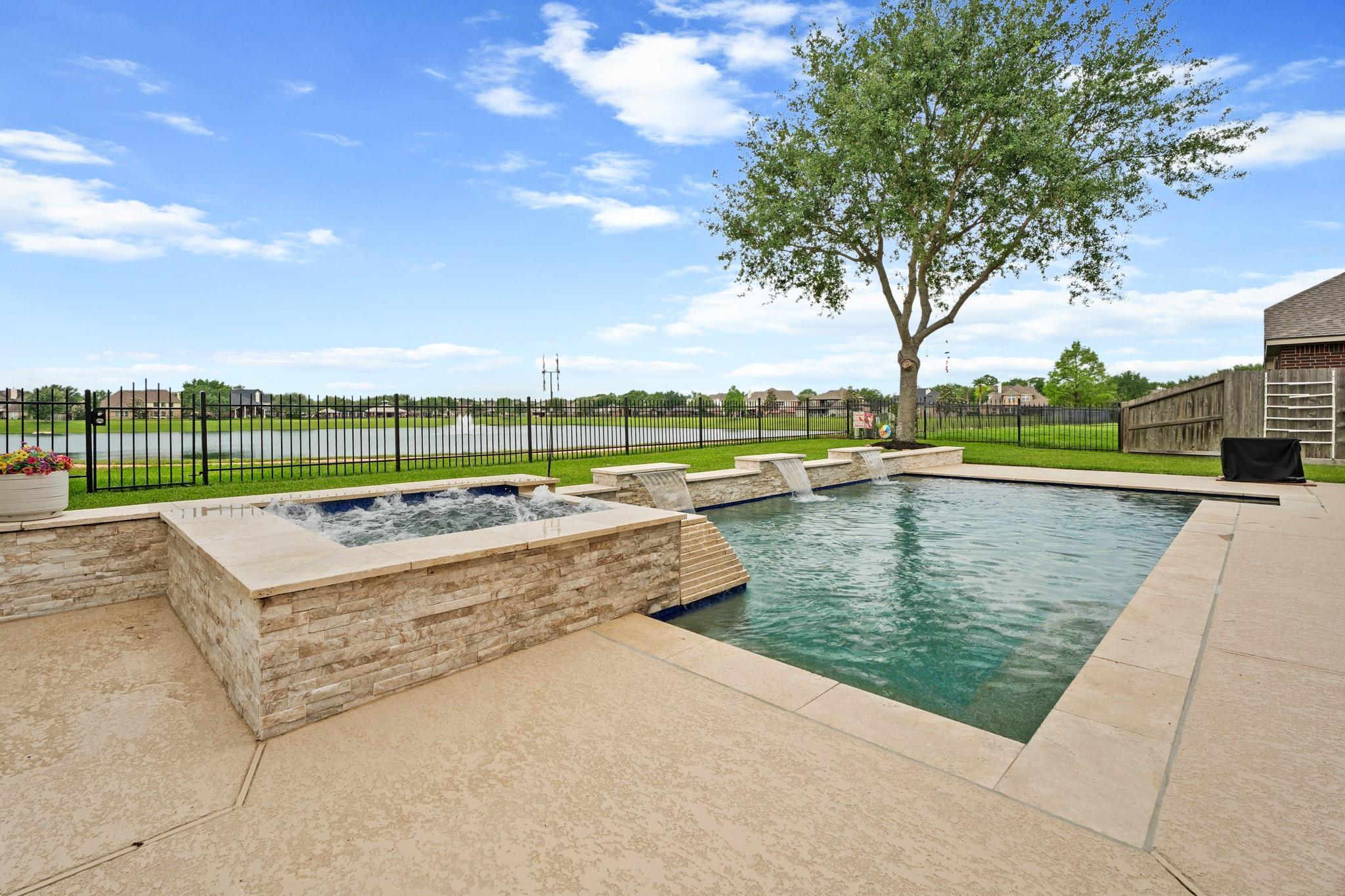 2812 Knob Hill Street