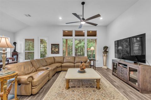 2012 Elkington Circle Conroe TX 77304