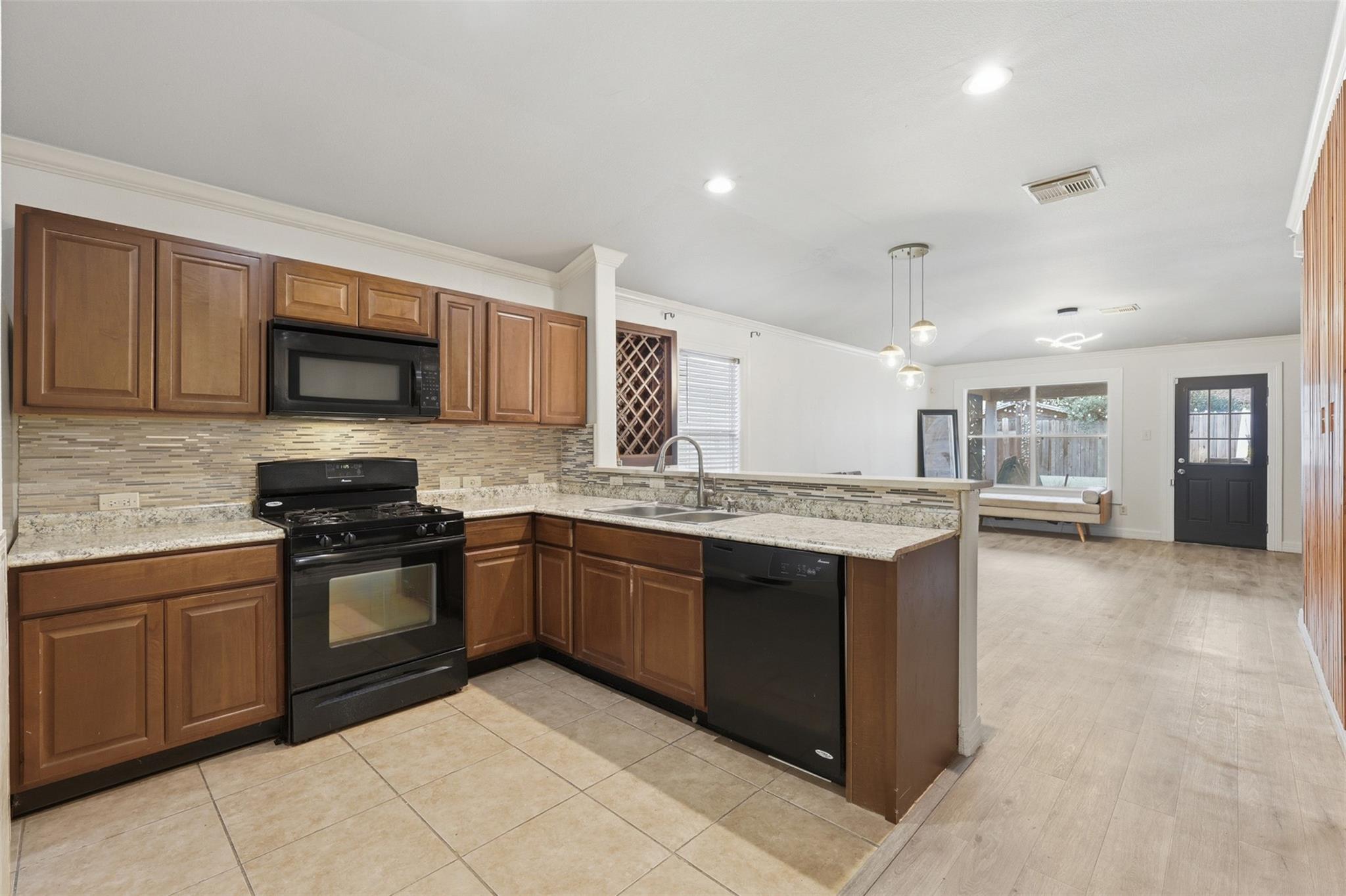 7602 Yucca Field Drive